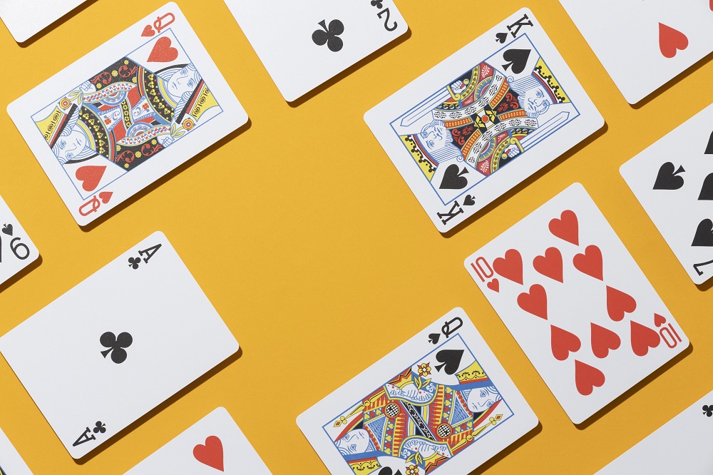 The Psychology of Playing Gin Rummy Against Opponents